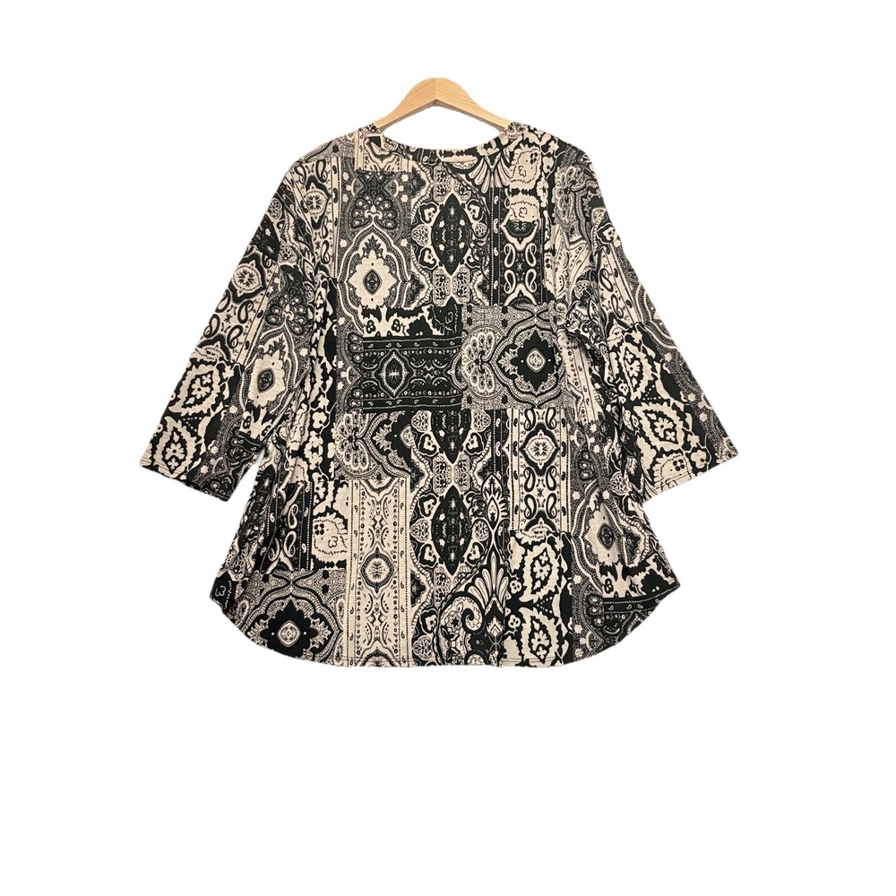 Dear Scarlett Tunic Top Size 2X Plus Artsy Curved Hem Paisley Print Blouse Flowy - Picture 2 of 7